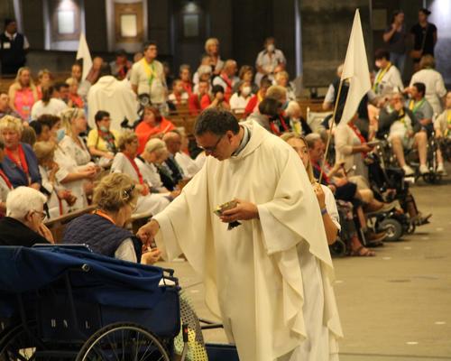 2022.08.22-lourdes-onctiondesmalades 53