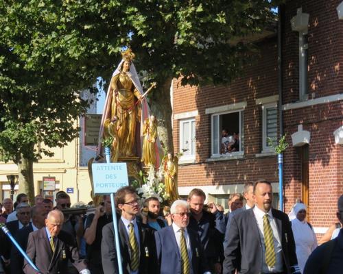 Place des platanes tour 2022 (3)