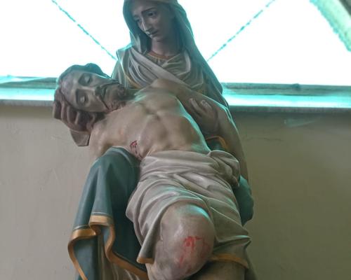 La pieta Etroeungt