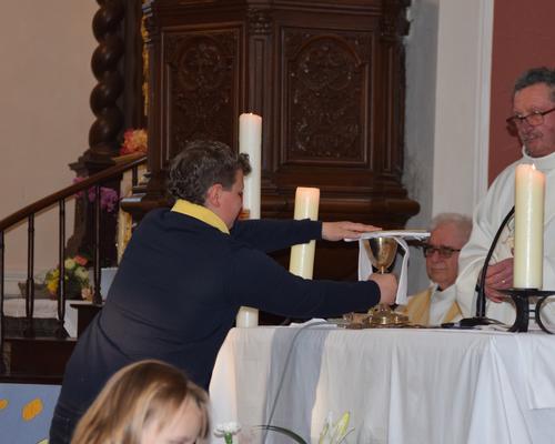 2023-04-15 premières eucharisties au Favril 18