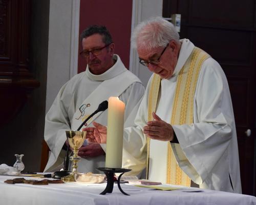 2023-04-15 premières eucharisties au Favril 19