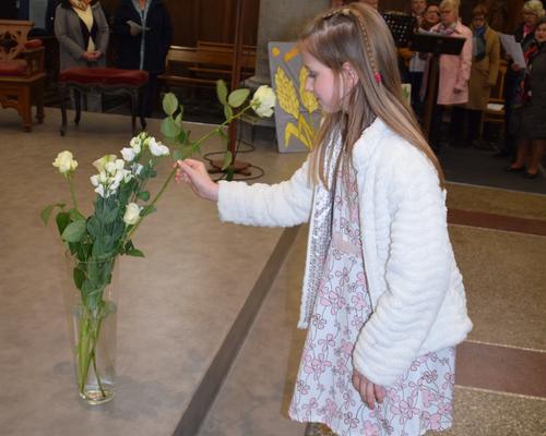 2023-04-29 premières communions à Bousies 8