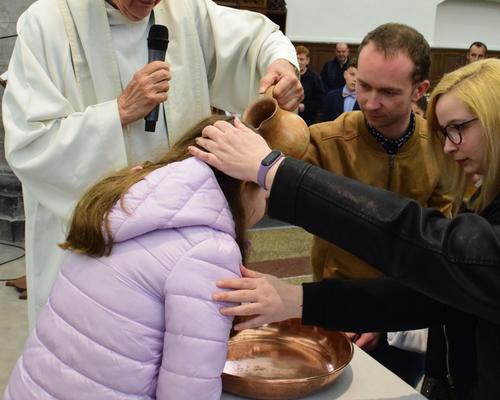 2023-04-29 premières communions à Bousies 22