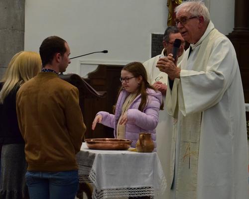 2023-04-29 premières communions à Bousies 24