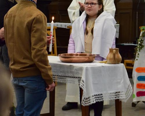 2023-04-29 premières communions à Bousies 28
