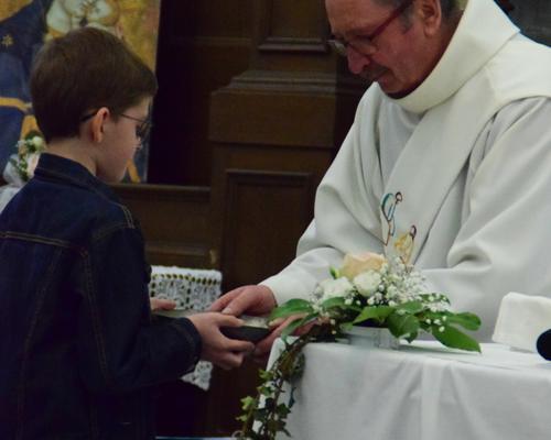 2023-04-29 premières communions à Bousies 34