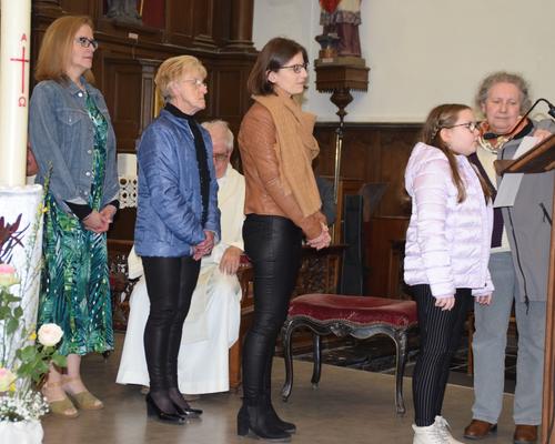 2023-04-29 premières communions à Bousies 48