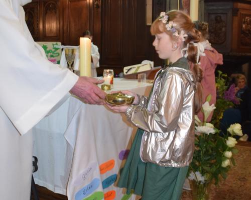 2023-05-07 Premières communions à Landrecies 47