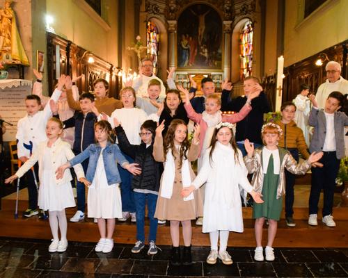 2023-05-07 Premières communions à Landrecies 59