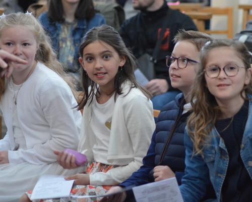 premières communions beauvois2023 3