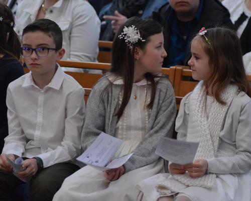 premières communions beauvois2023 4