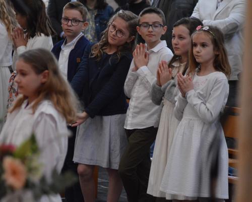 premières communions beauvois2023 42