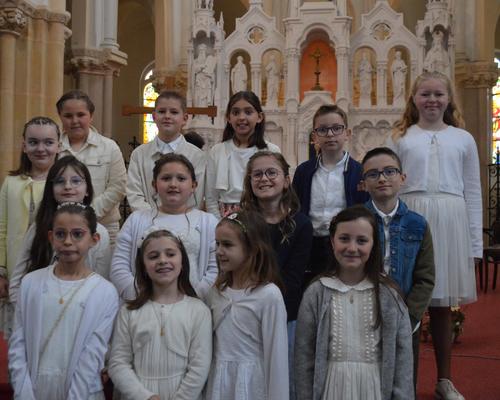 premières communions beauvois2023 70