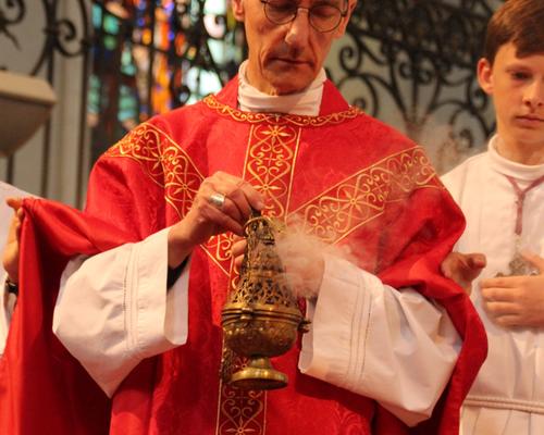 Encensement de l'autel