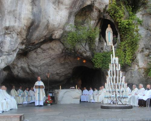 lourdes2023-messegrotte-19.08.23 5