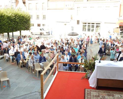 2023 08 15 Messe parvis cath  (11)