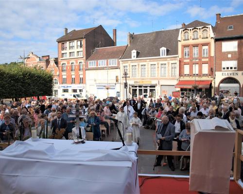 2023 08 15 Messe parvis cath  (13)