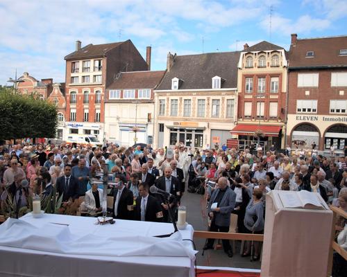 2023 08 15 Messe parvis cath  (14)