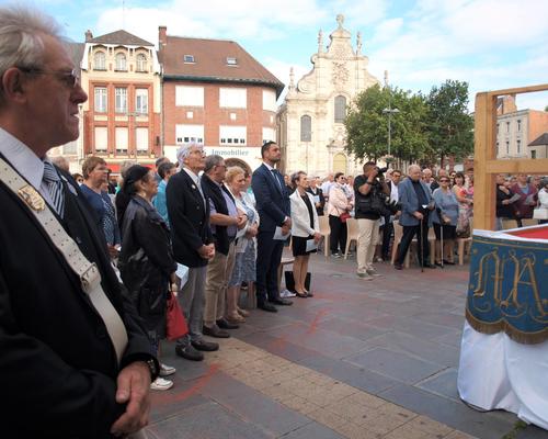2023 08 15 Messe parvis cath  (29)