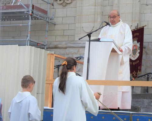 2023 08 15 Messe parvis cath  (36)