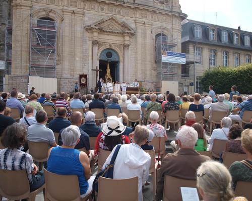 2023 08 15 Messe parvis cath  (61)