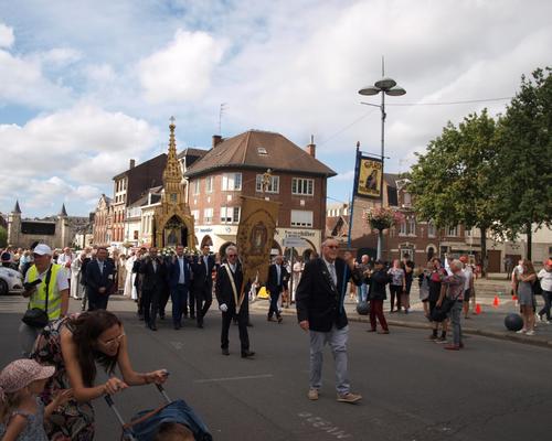 2023 08 15 Procession et veneration  (3)