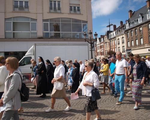 2023 08 15 Procession et veneration  (30)