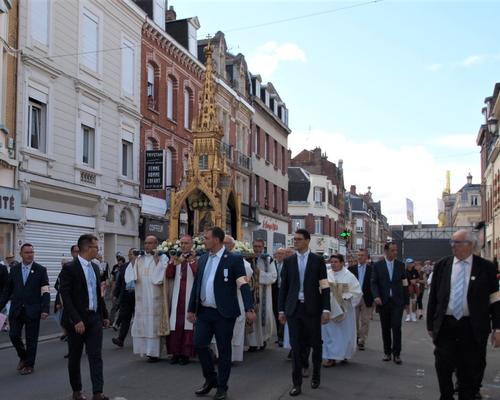 2023 08 15 Procession et veneration  (39)