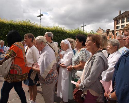2023 08 15 Procession et veneration  (54)