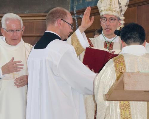2309 - Ordination diaconale Joseph 130