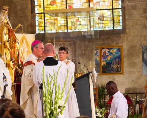 Ordination Richard Akame - Copyright : Hubert Mayo