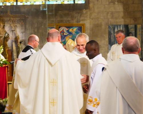 Ordination Richard Akame - Copyright : Hubert Mayo