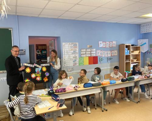 visite Mgr Dollmann école st Jo le cateau 3