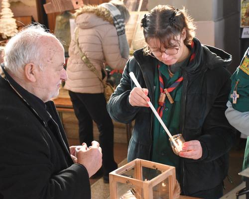 lumière de la paix petite foret 2023 13