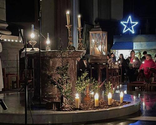 2023-12-23 Messe a la bougie (19)