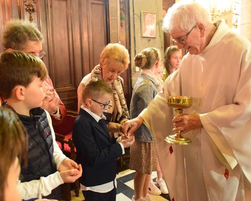 2024-05-05 Premières eucharisties à Landrecies 43