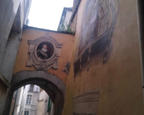 Laon 15