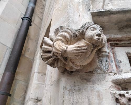 Laon 17