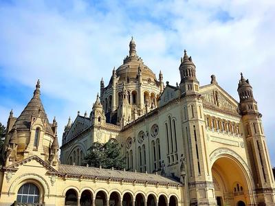 cathedral-2745010_1280  JimboChan de Pixabay