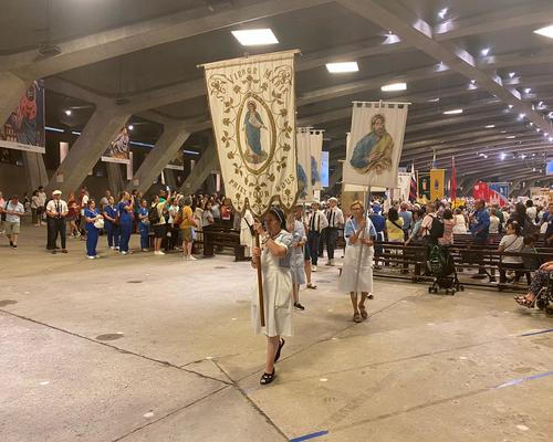 Procession eucharistique Lourdes 22 aout 2024 (4)