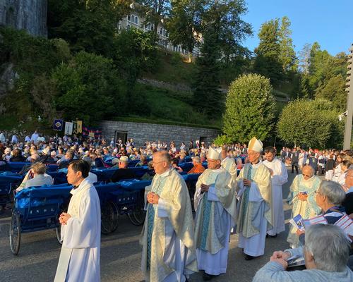Messe grotte Lourdes 22 aout 2024 (21)