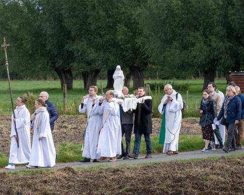 20240929_Procession Notre Dame des Fievres-Coutich