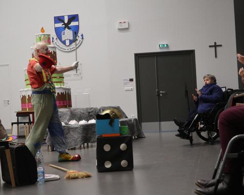 Spectacle du diacre clown 60 ans diaconat 8