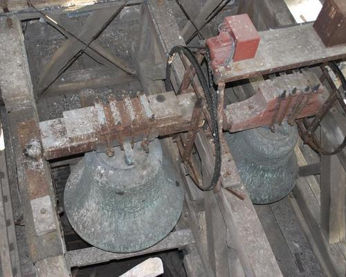 Les-cloches