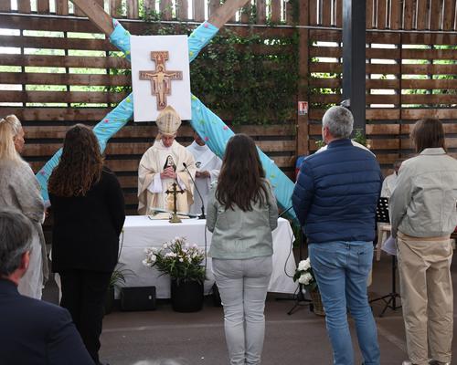 2025 05 18 Curgies : Messe de Bénédiction des Rose