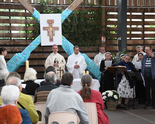2025 05 18 Curgies : Messe de Bénédiction des Rose