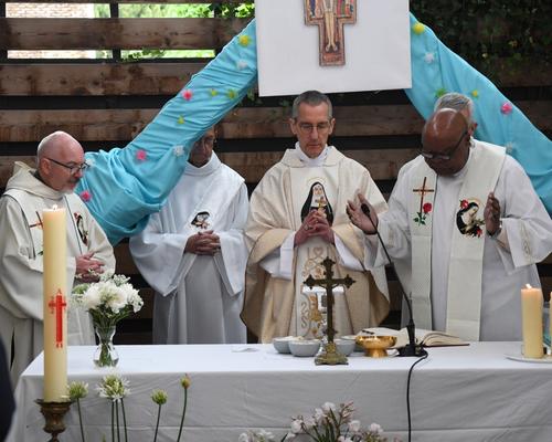 2025 05 18 Curgies : Messe de Bénédiction des Rose