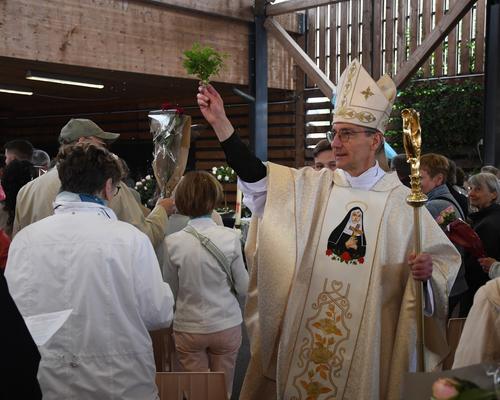 2025 05 18 Curgies : Messe de Bénédiction des Rose