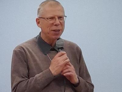 Bertrand E carre