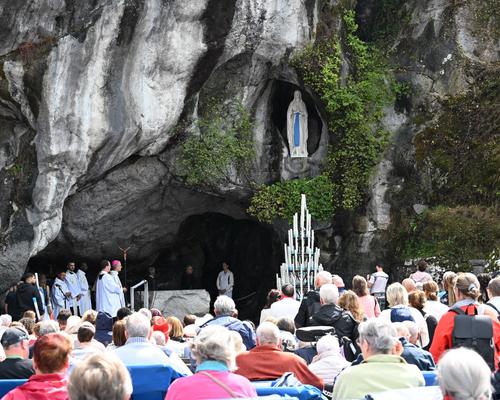 2025.08.21-Lourdes-Chapelet